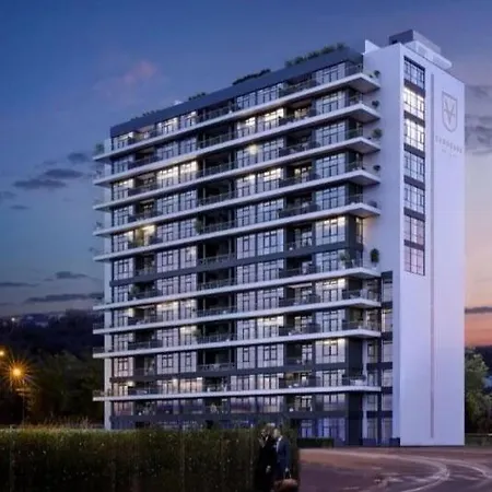 Luxe With Pool, Sauna, Jacuzzi, Gym, Balcony * Prag