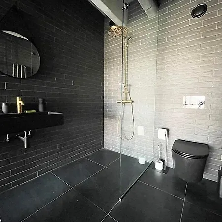 Luxe With Pool, Sauna, Jacuzzi, Gym, Balcony Daire