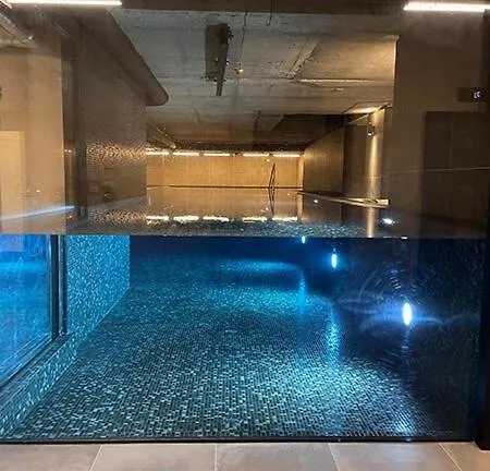 Daire Luxe With Pool, Sauna, Jacuzzi, Gym, Balcony