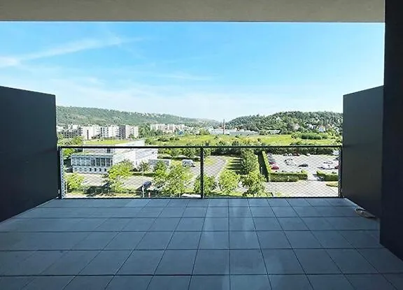 Luxe With Pool, Sauna, Jacuzzi, Gym, Balcony Praha