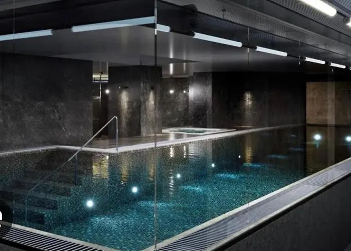 Luxe With Pool, Sauna, Jacuzzi, Gym, Balcony Apartmán